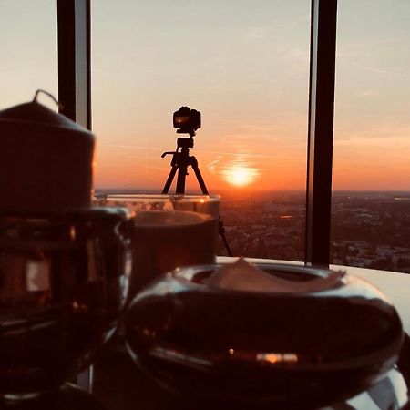 Vantage Point Apartament Sky Tower Вроцлав Экстерьер фото