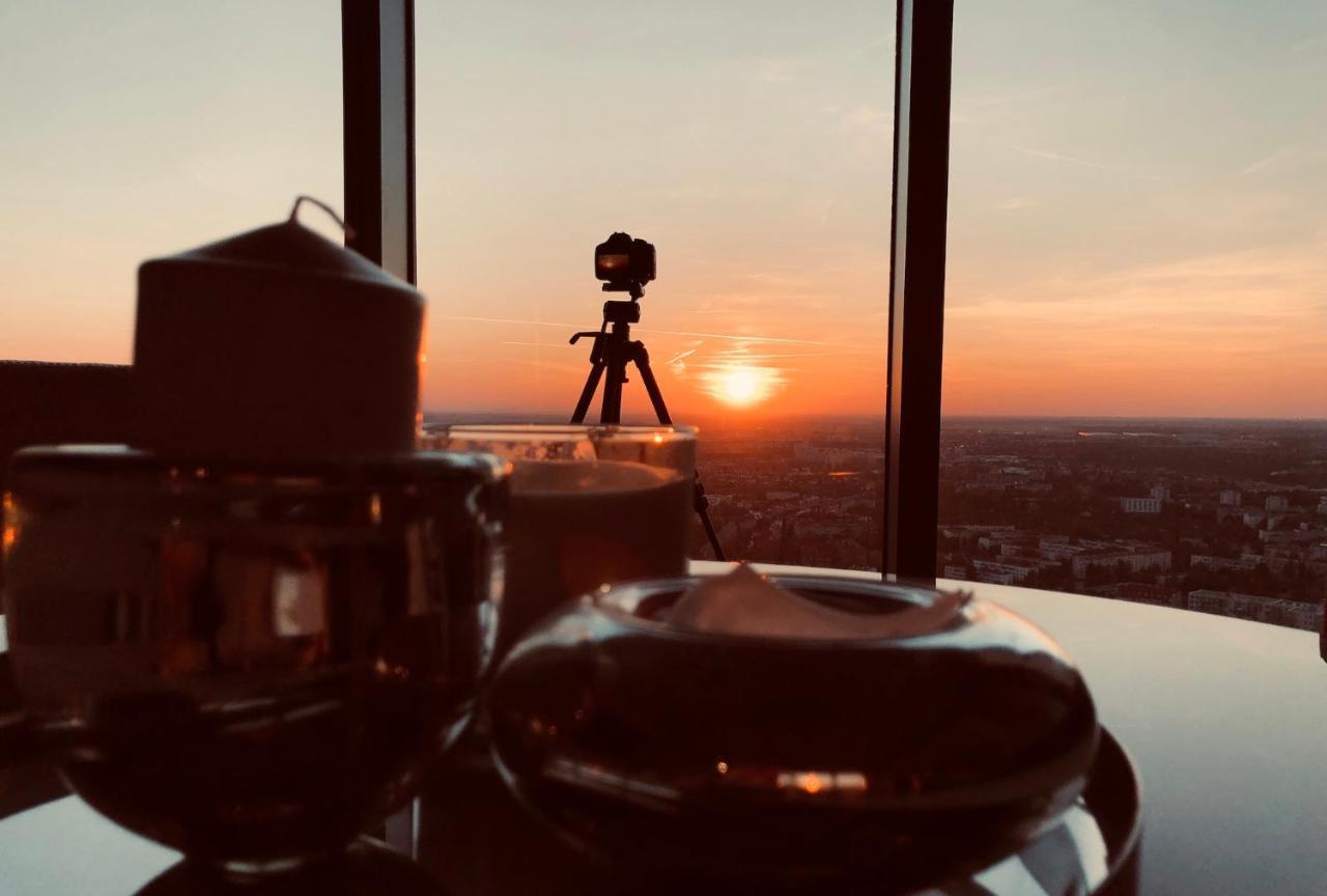 Vantage Point Apartament Sky Tower Вроцлав Экстерьер фото