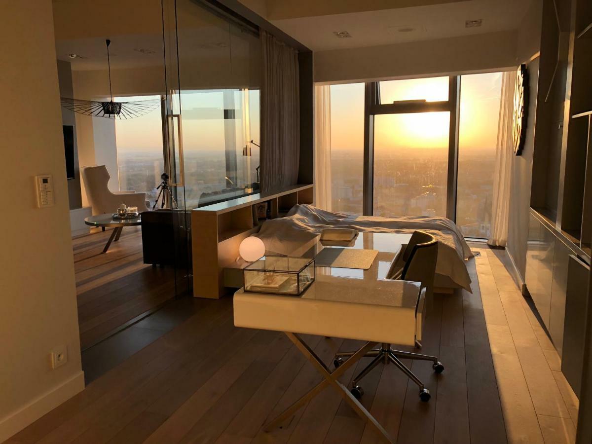 Vantage Point Apartament Sky Tower Вроцлав Экстерьер фото